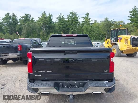 2021 Chevrolet Silverado 1500 LT z VIN 1GCUYDED8MZ254165, wystawiony jako IAAI lot #43201553 z przebiegiem 88 620 mil mil oraz . Historia ofert i sprzedaży dostępna na DreamBid. Obrazek 16.