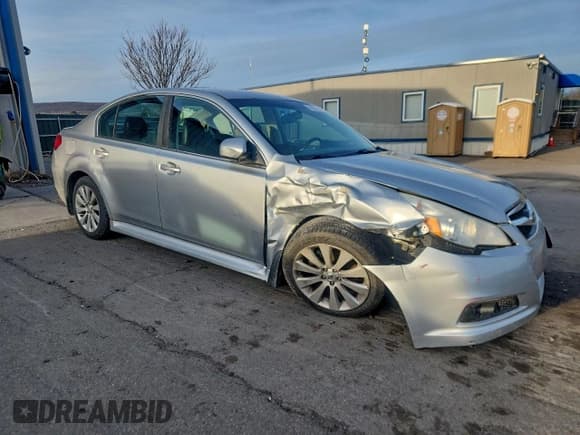 ✅ 2012 Subaru Legacy Limited • VIN: 4S3BMBK63C3027836 • Lot: 94353125. Wystawiony na Copart z przebiegiem 145 489 mil. Bezpłatny archiwum sprzedaży aukcyjnych z USA i szczegółowy raport historii pojazdu na DreamBid. Zdjęcie 4.