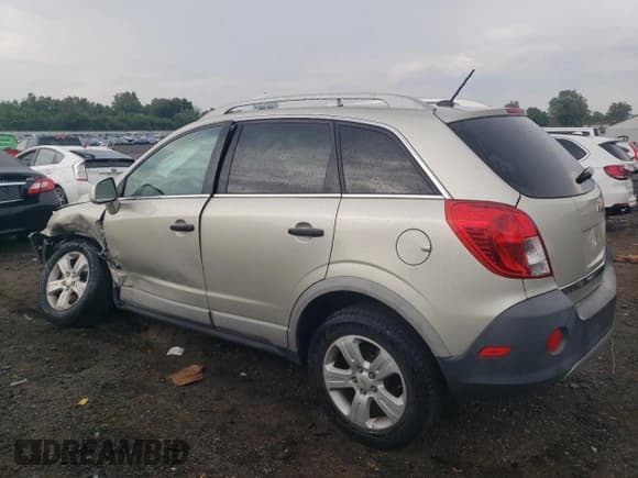 ✅ 2013 Chevrolet Captiva Sport LS • VIN: 3GNAL2EK7DS633599 • Lot: 63025044. Wystawiony na Copart z przebiegiem 119 496 mil. Bezpłatny archiwum sprzedaży aukcyjnych z USA i szczegółowy raport historii pojazdu na DreamBid. Zdjęcie 2.
