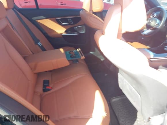 ✅ 2022 Mercedes-Benz C 300 • VIN: W1KAF4GB8NR013945 • Lot: 43672172. Wystawiony na IAAI z przebiegiem 38 795 mil. Bezpłatny archiwum sprzedaży aukcyjnych z USA i szczegółowy raport historii pojazdu na DreamBid. Zdjęcie 8.