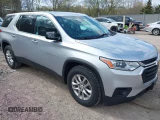 ✅ 2021 Chevrolet Traverse LS • VIN: 1GNEVFKW7MJ108621 • Lot: 42198088. Wystawiony na IAAI z przebiegiem 49 787 mil. Bezpłatny archiwum sprzedaży aukcyjnych z USA i szczegółowy raport historii pojazdu na DreamBid. Zdjęcie 1.