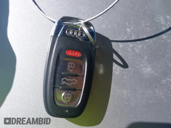 ✅ 2015 Audi S4 Premium Plus • VIN: WAUBGAFL1FA008328 • Lot: 42239391. Wystawiony na IAAI z przebiegiem 99 460 mil. Bezpłatny archiwum sprzedaży aukcyjnych z USA i szczegółowy raport historii pojazdu na DreamBid. Zdjęcie 11.