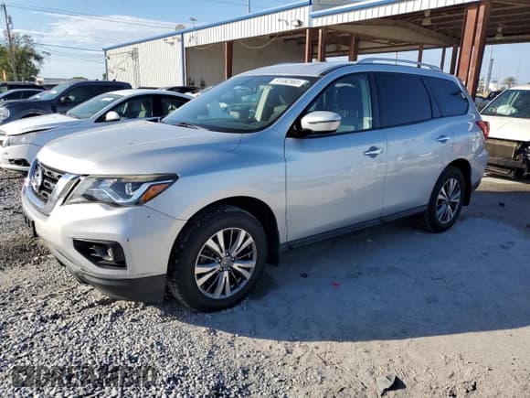 ✅ 2019 Nissan Pathfinder SV • VIN: 5N1DR2MM6KC582800 • Lot: 91592965. Wystawiony na Copart z przebiegiem 116 234 mil. Bezpłatny archiwum sprzedaży aukcyjnych z USA i szczegółowy raport historii pojazdu na DreamBid. Zdjęcie 1.