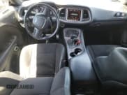 ✅ 2023 Dodge Challenger R/T • VIN: 2C3CDZBT8PH558864 • Lot: 54224234. Wystawiony na Copart z przebiegiem 28 958 mil. Bezpłatny archiwum sprzedaży aukcyjnych z USA i szczegółowy raport historii pojazdu na DreamBid. Zdjęcie 8.