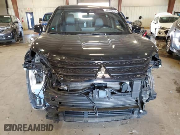 2024 Mitsubishi Outlander SE with VIN JA4J4VA87RZ007508, listed as a Copart auction lot 80326135 with 29,937 mi miles and Salvage title. Bid and sale history available at DreamBid. Image 5.