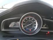 ✅ 2015 Mazda 3 i Touring • VIN: JM1BM1L73F1228170 • Lot: 90127485. Wystawiony na Copart z przebiegiem 162 024 mil. Bezpłatny archiwum sprzedaży aukcyjnych z USA i szczegółowy raport historii pojazdu na DreamBid. Zdjęcie 9.