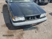 ✅ 1996 Volvo S70 • VIN: YV1LS5541T3307349 • Lot: 42629829. Wystawiony na IAAI z przebiegiem 58 117 mil. Bezpłatny archiwum sprzedaży aukcyjnych z USA i szczegółowy raport historii pojazdu na DreamBid. Zdjęcie 6.