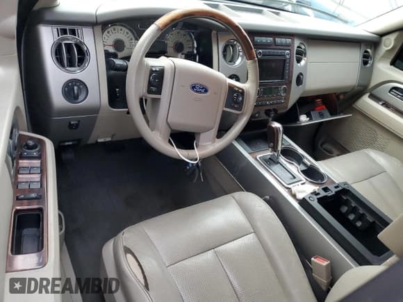 ✅ 2008 Ford Expedition Max Limited • VIN: 1FMFK20528LA15391 • Lot: 93777445. Listed on Copart with 210,646 mi. Free auction sales archive from the USA and detailed vehicle history report at DreamBid. Image 8.
