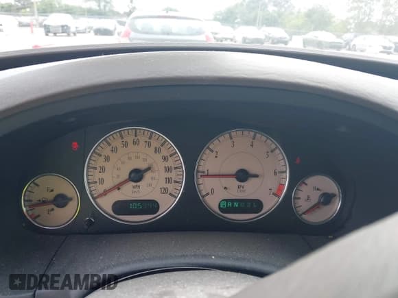 ✅ 2003 Chrysler Town & Country Limited • VIN: 2C8GP64L03R301295 • Lot: 42815775. Wystawiony na IAAI z przebiegiem 105 394 mil. Bezpłatny archiwum sprzedaży aukcyjnych z USA i szczegółowy raport historii pojazdu na DreamBid. Zdjęcie 7.