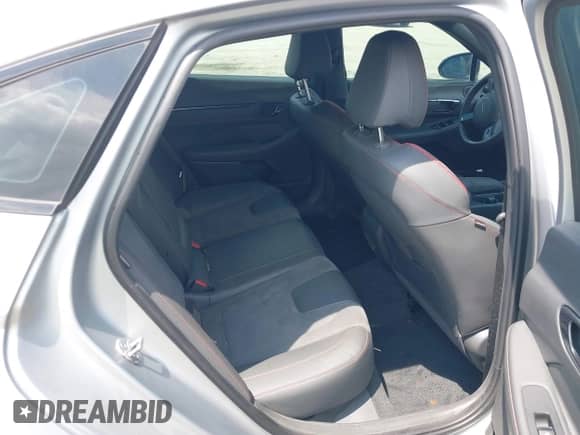 ✅ 2024 Hyundai Sonata N Line • VIN: KMHL54JC2RA362395 • Лот: 43042632. Размещён на IAAI с пробегом 51 766 миль миль. Получите бесплатный доступ к архиву аукционных продаж из США и посмотрите подробный отчёт об истории автомобиля на DreamBid. Изображение 8.