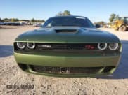 ✅ 2019 Dodge Challenger R/T Scat Pack • VIN: 2C3CDZFJXKH570676 • Lot: 74792273. Wystawiony na Copart z przebiegiem 43 338 mil. Bezpłatny archiwum sprzedaży aukcyjnych z USA i szczegółowy raport historii pojazdu na DreamBid. Zdjęcie 5.