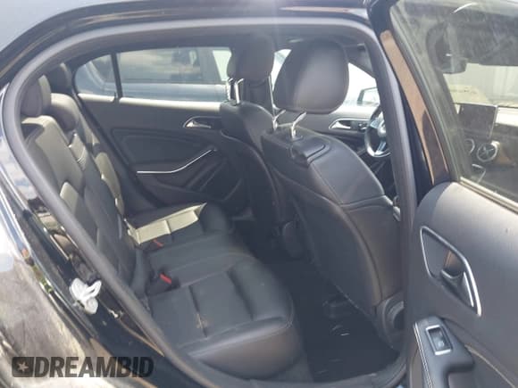 ✅ 2016 Mercedes-Benz GLA 250 • VIN: WDCTG4GB6GJ230809 • Лот: 42848026. Опубликован ранее на IAAI с пробегом 119 653 миль. Бесплатный доступ к архиву аукционных продаж из США и подробный отчёт об истории автомобиля на DreamBid. Изображение 8.