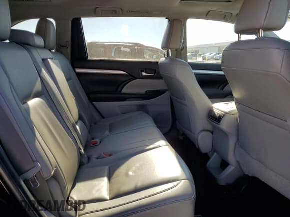 ✅ 2019 Toyota Highlander Hybrid XLE • VIN: 5TDJGRFH5KS079053 • Лот: 86642255. Опубликован ранее на Copart с пробегом 123 191 миль. Бесплатный доступ к архиву аукционных продаж из США и подробный отчёт об истории автомобиля на DreamBid. Изображение 11.