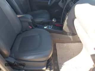 2003 Hyundai Santa Fe GLS с VIN KM8SC13D33U341129, выставлен на аукционе IAAI как лот 41699817 с пробегом 173 480 миль миль и . История ставок и продаж доступна на DreamBid. Изображение 5.