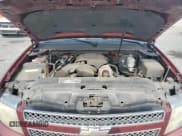 ✅ 2008 Chevrolet Suburban 1LT • VIN: 1GNFK16328J236819 • Lot: 67615475. Wystawiony na Copart z przebiegiem 165 732 mil. Bezpłatny archiwum sprzedaży aukcyjnych z USA i szczegółowy raport historii pojazdu na DreamBid. Zdjęcie 12.