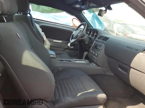 ✅ 2014 Dodge Challenger R/T 100th Anniversary Appearance • VIN: 2C3CDYBT6EH154162 • Lot: 66798194. Wystawiony na Copart z przebiegiem 87 317 mil. Bezpłatny archiwum sprzedaży aukcyjnych z USA i szczegółowy raport historii pojazdu na DreamBid. Zdjęcie 7.