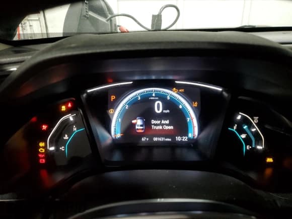 ✅ 2019 Honda Civic LX • VIN: 2HGFC2F63KH592860 • Lot: 80838185. Listed on Copart with 81,631 mi. Free auction sales archive from the USA and detailed vehicle history report at DreamBid. Image 9.