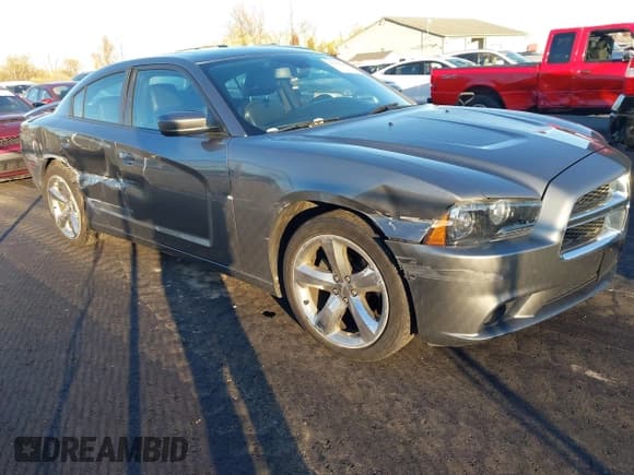 ✅ 2011 Dodge Charger SE • VIN: 2B3CL3CGXBH550756 • Лот: 43560200. Опубликован ранее на IAAI с пробегом 111 447 миль. Бесплатный доступ к архиву аукционных продаж из США и подробный отчёт об истории автомобиля на DreamBid. Изображение 13.
