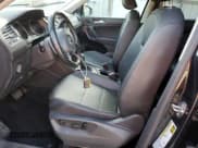 ✅ 2018 Volkswagen Tiguan SEL • VIN: 3VV3B7AX2JM137890 • Лот: 48318645. Опубликован ранее на Copart с пробегом 112 602 миль. Бесплатный доступ к архиву аукционных продаж из США и подробный отчёт об истории автомобиля на DreamBid. Изображение 7.