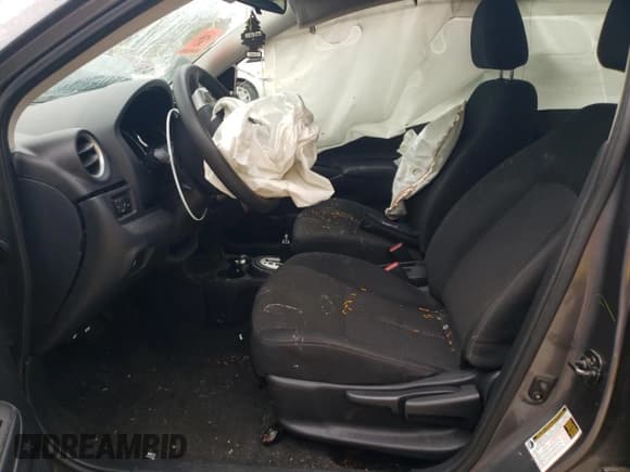 ✅ 2019 Nissan Versa SV • VIN: 3N1CN7AP9KL857445 • Lot: 82498285. Wystawiony na Copart z przebiegiem Nie podano. Bezpłatny archiwum sprzedaży aukcyjnych z USA i szczegółowy raport historii pojazdu na DreamBid. Zdjęcie 7.