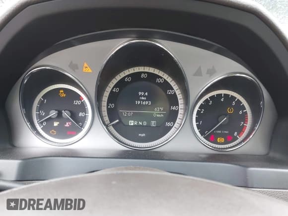 ✅ 2011 Mercedes-Benz C 300 Sport • VIN: WDDGF8BB5BR145579 • Lot: 43250423. Listed on IAAI with 191,693 mi. Free auction sales archive from the USA and detailed vehicle history report at DreamBid. Image 7.