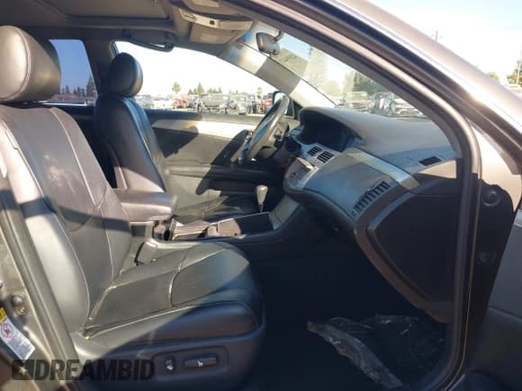 ✅ 2006 Toyota Avalon XL • VIN: 4T1BK36B96U159805 • Лот: 42699447. Опубликован ранее на IAAI с пробегом 133 603 миль. Бесплатный доступ к архиву аукционных продаж из США и подробный отчёт об истории автомобиля на DreamBid. Изображение 5.