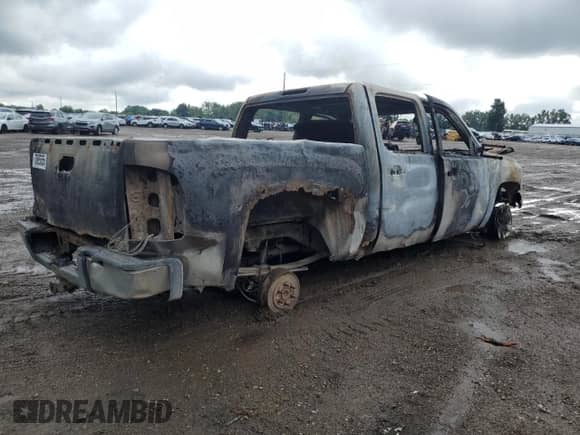 2007 Chevrolet Silverado 1500 1LT with VIN 2GCEK13M771506184, listed as a Copart auction lot 70695355 with Not provided miles and Non repairable. Bid and sale history available at DreamBid. Image 3.