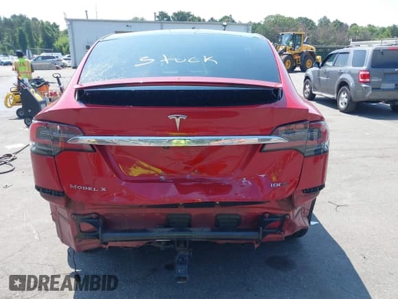 ✅ 2018 Tesla Model X 75D • VIN: 5YJXCDE27JF104964 • Lot: 42860551. Listed on IAAI with 62,176 mi. Free auction sales archive from the USA and detailed vehicle history report at DreamBid. Image 6.