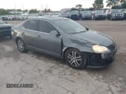 ✅ 2005 Volkswagen Jetta 2.5L • VIN: 3VWDF71K95M607637 • Лот: 42747472. Опубликован ранее на IAAI с пробегом Не указан. Бесплатный доступ к архиву аукционных продаж из США и подробный отчёт об истории автомобиля на DreamBid. Изображение 1.