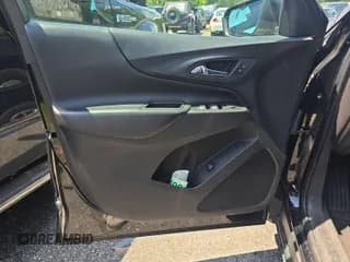 ✅ 2022 Chevrolet Equinox LT • VIN: 3GNAXJEV9NL133710 • Лот: 43131641. Опубликован ранее на IAAI с пробегом 94 832 миль. Бесплатный доступ к архиву аукционных продаж из США и подробный отчёт об истории автомобиля на DreamBid. Изображение 1.