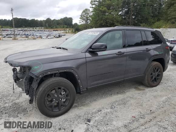 2025 Jeep Grand Cherokee Altitude X with VIN 1C4RJGAG1SC334368, listed as a Copart auction lot 81439425 with 1,964 mi miles and Salvage title. Bid and sale history available at DreamBid. Image 1.