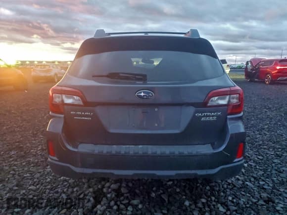 ✅ 2015 Subaru Outback Premium • VIN: 4S4BSADC2F3226654 • Lot: 94963545. Listed on Copart with 271,030 mi. Free auction sales archive from the USA and detailed vehicle history report at DreamBid. Image 6.