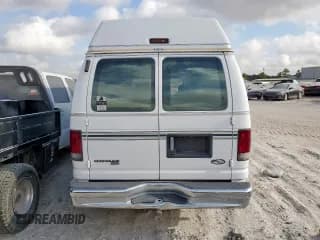 ✅ 1996 Ford Econoline Cargo • VIN: 1FDFE24H0THA19205 • Лот: 93256405. Опубликован ранее на Copart с пробегом 248 109 миль. Бесплатный доступ к архиву аукционных продаж из США и подробный отчёт об истории автомобиля на DreamBid. Изображение 6.