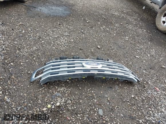 ✅ 2018 Ford Expedition XLT • VIN: 1FMJU1HT3JEA59136 • Lot: 43519079. Wystawiony na IAAI z przebiegiem 188 584 mil. Bezpłatny archiwum sprzedaży aukcyjnych z USA i szczegółowy raport historii pojazdu na DreamBid. Zdjęcie 12.