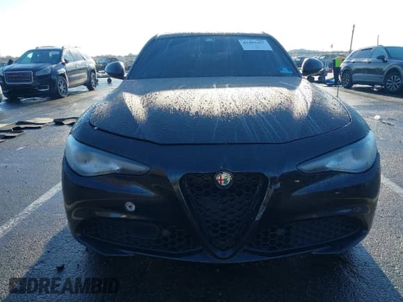 ✅ 2020 Alfa Romeo Giulia Ti • VIN: ZARFANBN7L7639233 • Lot: 43499407. Listed on IAAI with 46,269 mi. Free auction sales archive from the USA and detailed vehicle history report at DreamBid. Image 12.