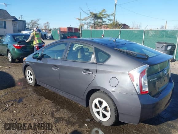 ✅ 2015 Toyota Prius Two • VIN: JTDKN3DU0F0474192 • Лот: 43692758. Опубликован ранее на IAAI с пробегом 160 877 миль. Бесплатный доступ к архиву аукционных продаж из США и подробный отчёт об истории автомобиля на DreamBid. Изображение 3.