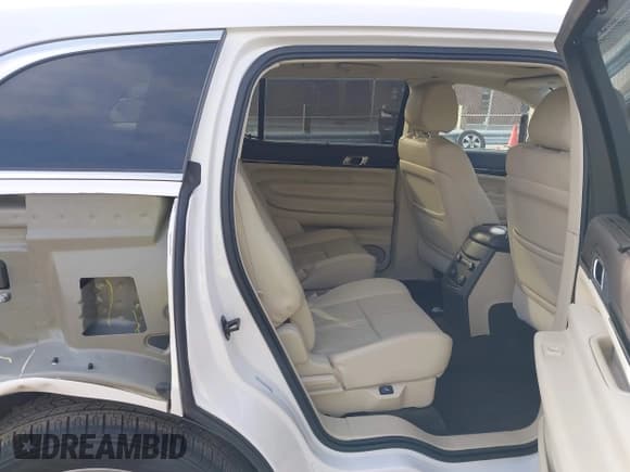 ✅ 2019 Lincoln MKT Reserve • VIN: 2LMHJ5AT2KBL00694 • Лот: 43639684. Опубликован ранее на IAAI с пробегом 121 171 миль. Бесплатный доступ к архиву аукционных продаж из США и подробный отчёт об истории автомобиля на DreamBid. Изображение 8.