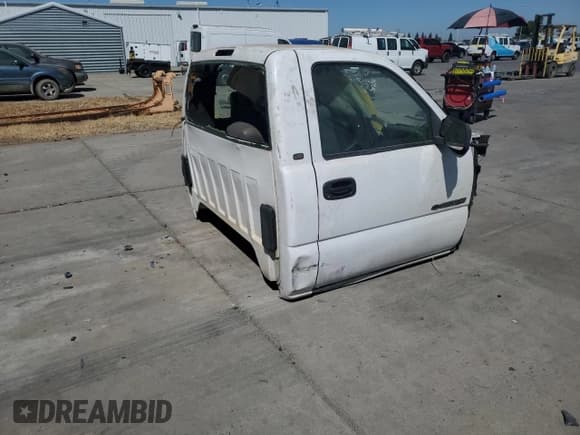 ✅ 2005 Chevrolet Silverado 2500HD Work Truck • VIN: 1GBHC24U15E119435 • Lot: 69654775. Wystawiony na Copart z przebiegiem Nie podano. Bezpłatny archiwum sprzedaży aukcyjnych z USA i szczegółowy raport historii pojazdu na DreamBid. Zdjęcie 3.