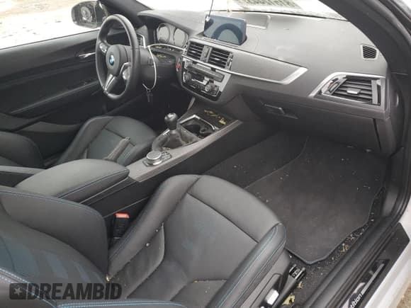 ✅ 2021 BMW M2 Competition • VIN: WBS2U7C08M7J70601 • Lot: 81512443. Wystawiony na Copart z przebiegiem 11 570 mil. Bezpłatny archiwum sprzedaży aukcyjnych z USA i szczegółowy raport historii pojazdu na DreamBid. Zdjęcie 8.