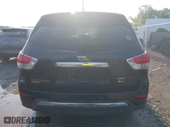 ✅ 2016 Nissan Pathfinder SV • VIN: 5N1AR2MM5GC636940 • Lot: 42869934. Wystawiony na IAAI z przebiegiem 186 803 mil. Bezpłatny archiwum sprzedaży aukcyjnych z USA i szczegółowy raport historii pojazdu na DreamBid. Zdjęcie 17.