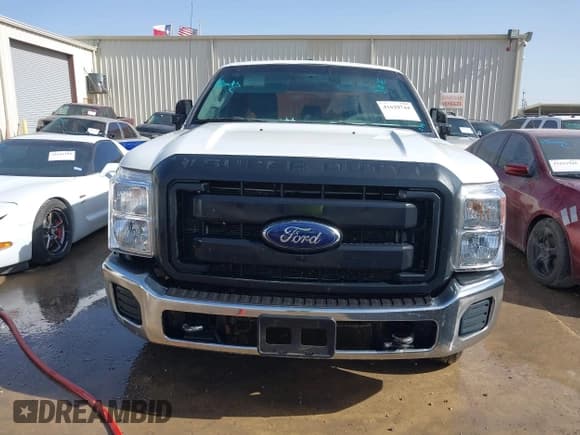 ✅ 2015 Ford F-350 XL • VIN: 1FT7W3AT0FEB56493 • Lot: 41629744. Listed on IAAI with 261,988 mi. Free auction sales archive from the USA and detailed vehicle history report at DreamBid. Image 12.