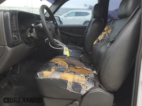 ✅ 2005 Chevrolet Silverado 1500 • VIN: 1GCEC19X85Z256134 • Лот: 85223654. Опубликован ранее на Copart с пробегом Не указан. Бесплатный доступ к архиву аукционных продаж из США и подробный отчёт об истории автомобиля на DreamBid. Изображение 7.