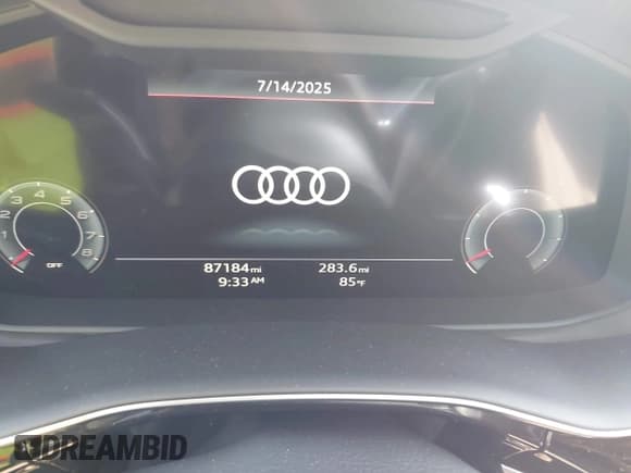 ✅ 2021 Audi Q7 Prestige • VIN: WA1VXAF71MD030399 • Lot: 42722900. Wystawiony na IAAI z przebiegiem 87 184 mil. Bezpłatny archiwum sprzedaży aukcyjnych z USA i szczegółowy raport historii pojazdu na DreamBid. Zdjęcie 7.