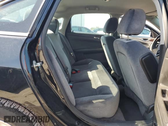 ✅ 2015 Chevrolet Impala LS • VIN: 2G1WA5E37F1110802 • Лот: 76119644. Опубликован ранее на Copart с пробегом 93 098 миль. Бесплатный доступ к архиву аукционных продаж из США и подробный отчёт об истории автомобиля на DreamBid. Изображение 10.