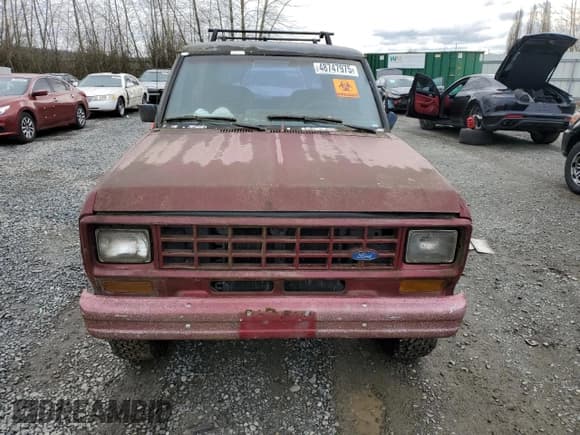 ✅ 1988 Ford Bronco • VIN: 1FMCU14T9JUB47838 • Lot: 48747975. Wystawiony na Copart z przebiegiem 238 774 mil. Bezpłatny archiwum sprzedaży aukcyjnych z USA i szczegółowy raport historii pojazdu na DreamBid. Zdjęcie 5.