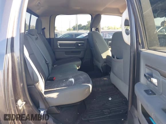 ✅ 2016 Ram 1500 Big Horn • VIN: 1C6RR7LT7GS133078 • Lot: 43164307. Wystawiony na IAAI z przebiegiem 203 544 mil. Bezpłatny archiwum sprzedaży aukcyjnych z USA i szczegółowy raport historii pojazdu na DreamBid. Zdjęcie 8.