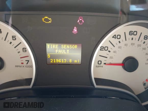 ✅ 2010 Ford Explorer Eddie Bauer • VIN: 1FMEU7E86AUA82968 • Lot: 41837513. Wystawiony na IAAI z przebiegiem 219 613 mil. Bezpłatny archiwum sprzedaży aukcyjnych z USA i szczegółowy raport historii pojazdu na DreamBid. Zdjęcie 7.