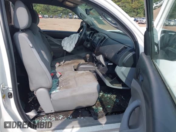 ✅ 2013 Toyota Tacoma • VIN: 5TFNX4CNXDX029485 • Lot: 43059359. Listed on IAAI with 241,403 mi. Free auction sales archive from the USA and detailed vehicle history report at DreamBid. Image 5.