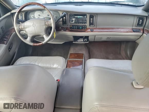 ✅ 2003 Buick Park Avenue Ultra • VIN: 1G4CU541434159744 • Lot: 92498635. Listed on Copart with 186,171 mi. Free auction sales archive from the USA and detailed vehicle history report at DreamBid. Image 8.