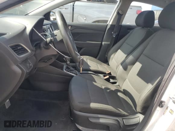 ✅ 2020 Hyundai Accent SE • VIN: 3KPC24A62LE114627 • Лот: 72080634. Опубликован ранее на Copart с пробегом 109 297 миль. Бесплатный доступ к архиву аукционных продаж из США и подробный отчёт об истории автомобиля на DreamBid. Изображение 7.